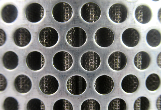 Stainless steel oil filter